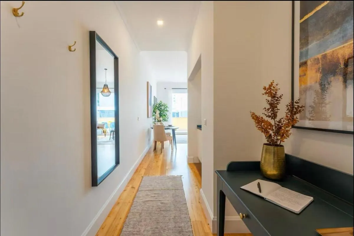 Modern City Apartment Funchal  푼샬