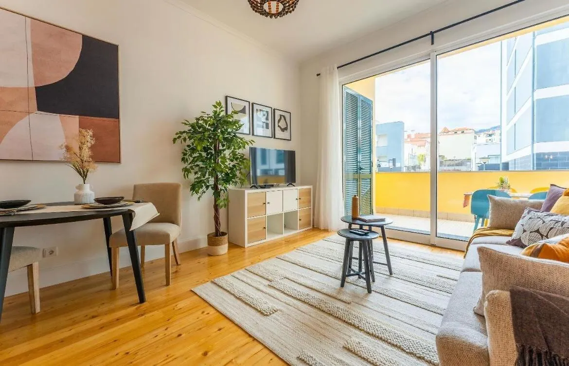 Modern City Apartment Funchal 0*, 푼샬
